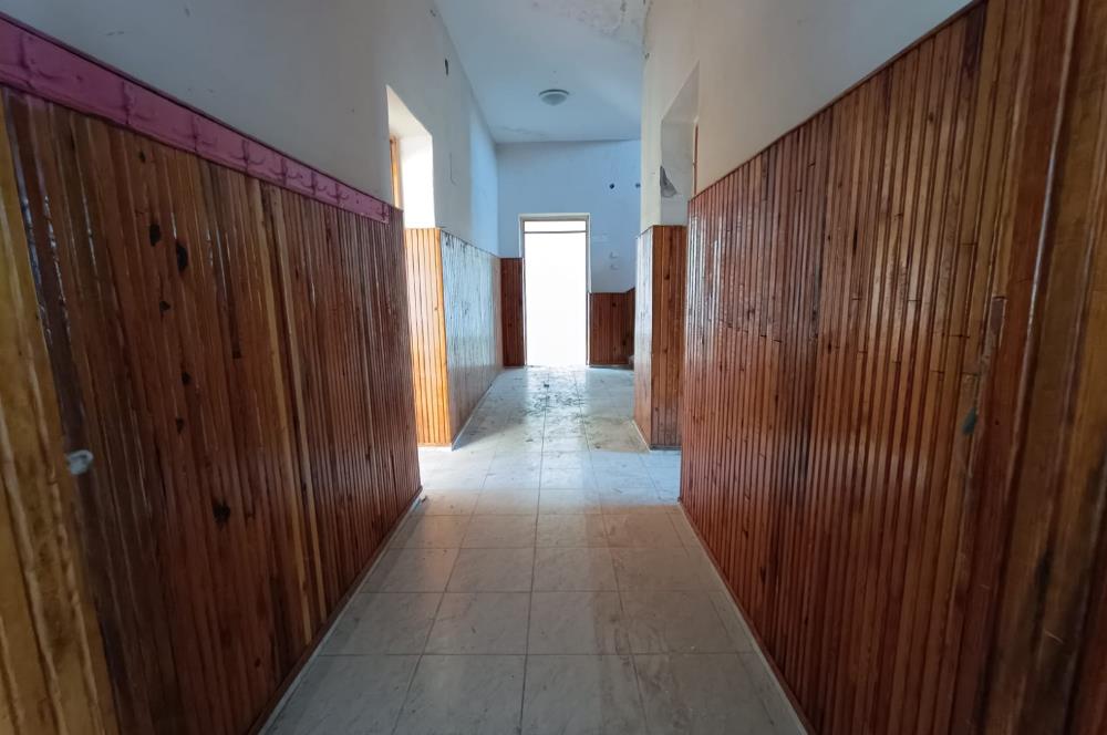 CENTURY21  BAL'DAN  KEPSUT TA KOMPLE SATILIK YURT BİNASI