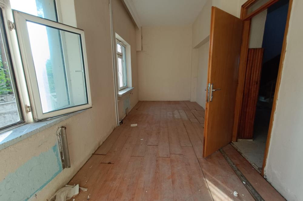 CENTURY21  BAL'DAN  KEPSUT TA KOMPLE SATILIK YURT BİNASI