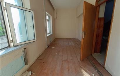 CENTURY21  BAL'DAN  KEPSUT TA KOMPLE SATILIK YURT BİNASI