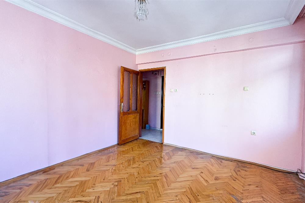 ÇARŞIYA ,TOPLU TAŞIMAYA,PAZARA YÜRÜME MESAFESİNDE, ARAKAT, SATILIK 2+1 DAİRE