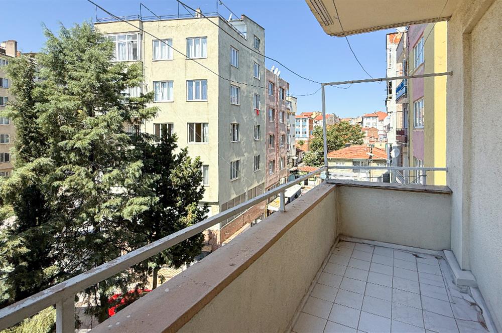 ÇARŞIYA ,TOPLU TAŞIMAYA,PAZARA YÜRÜME MESAFESİNDE, ARAKAT, SATILIK 2+1 DAİRE