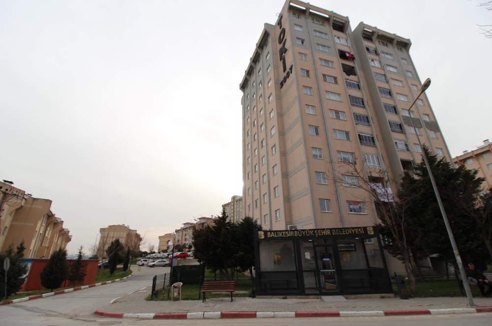 BAL'DAN G.DOĞU CEPHE, 1.ARA KAT,TEMİZ, SATILIK 3+1