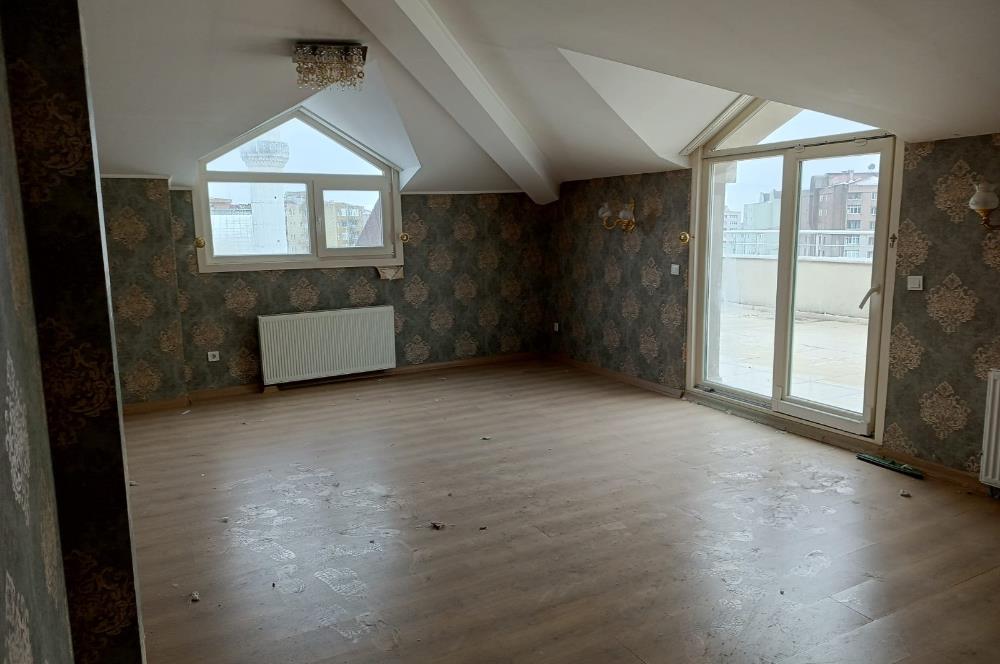 BEYLİKDÜZÜ - ESENYURTTA E-5 YANI SATILIK 4+2 DUBLEKS DAİRE