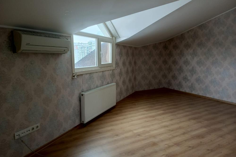 BEYLİKDÜZÜ - ESENYURTTA E-5 YANI SATILIK 4+2 DUBLEKS DAİRE