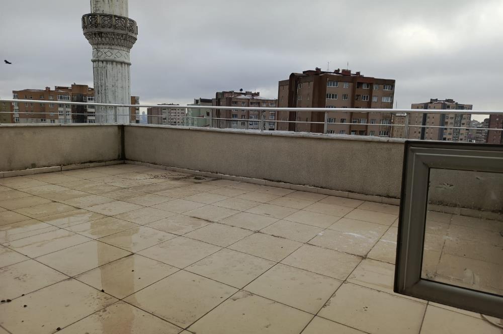 BEYLİKDÜZÜ - ESENYURTTA E-5 YANI SATILIK 4+2 DUBLEKS DAİRE