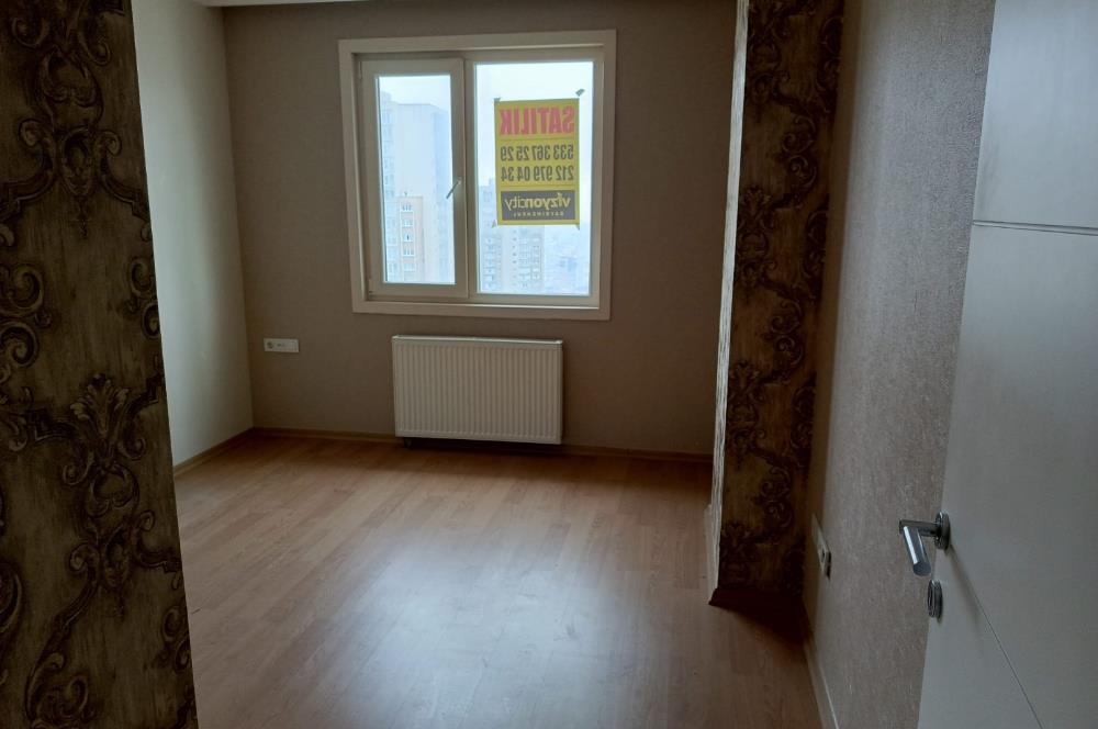 BEYLİKDÜZÜ - ESENYURTTA E-5 YANI SATILIK 4+2 DUBLEKS DAİRE