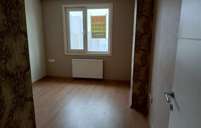 BEYLİKDÜZÜ - ESENYURTTA E-5 YANI SATILIK 4+2 DUBLEKS DAİRE
