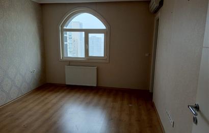BEYLİKDÜZÜ - ESENYURTTA E-5 YANI SATILIK 4+2 DUBLEKS DAİRE