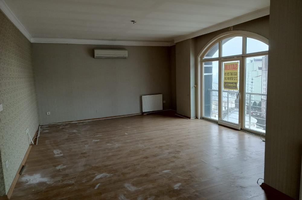BEYLİKDÜZÜ - ESENYURTTA E-5 YANI SATILIK 4+2 DUBLEKS DAİRE