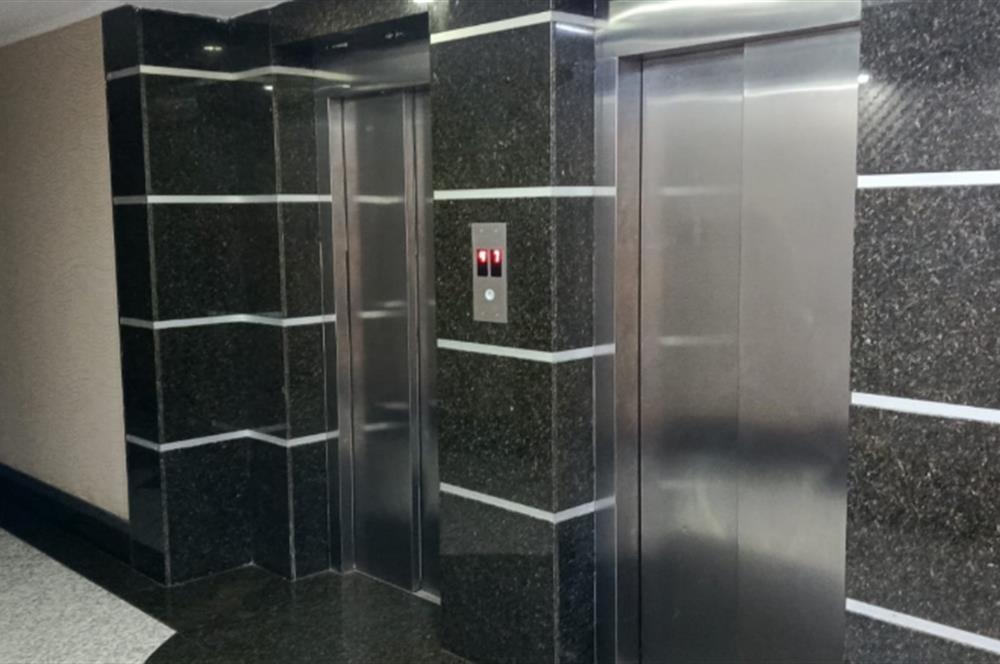 BEYLİKDÜZÜ - ESENYURTTA E-5 YANI SATILIK 4+2 DUBLEKS DAİRE