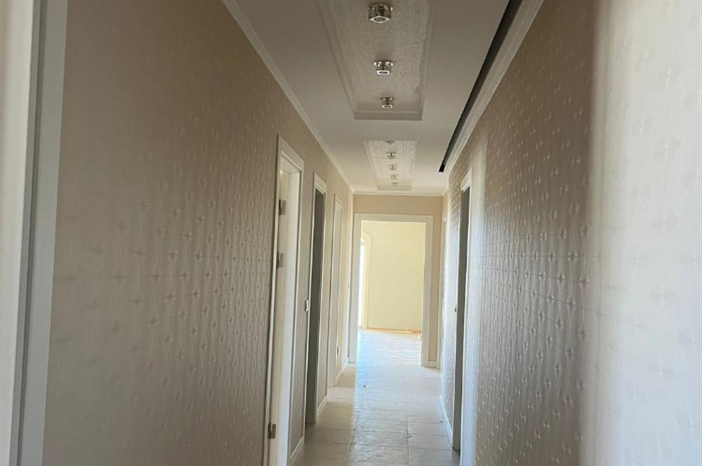 BEYLİKDÜZÜ - ESENYURTTA E-5 YANI SATILIK 4+2 DUBLEKS DAİRE
