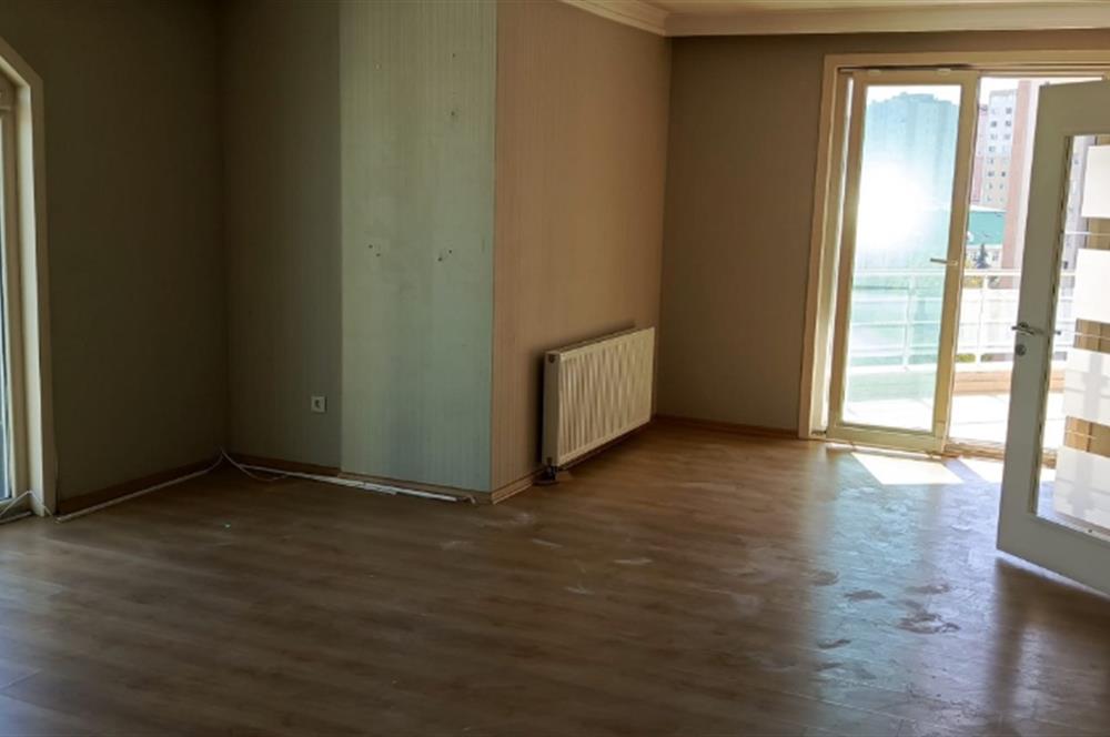 BEYLİKDÜZÜ - ESENYURTTA E-5 YANI SATILIK 4+2 DUBLEKS DAİRE