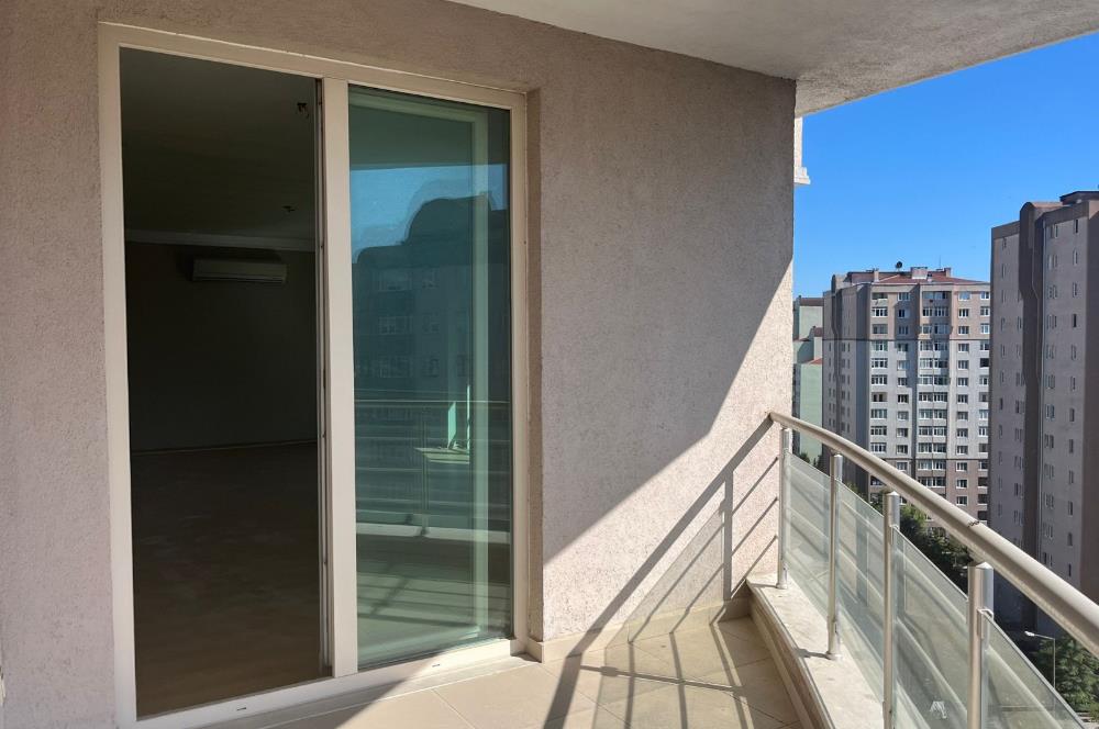 BEYLİKDÜZÜ - ESENYURTTA E-5 YANI SATILIK 4+2 DUBLEKS DAİRE