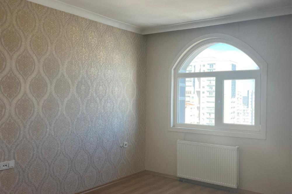 BEYLİKDÜZÜ - ESENYURTTA E-5 YANI SATILIK 4+2 DUBLEKS DAİRE