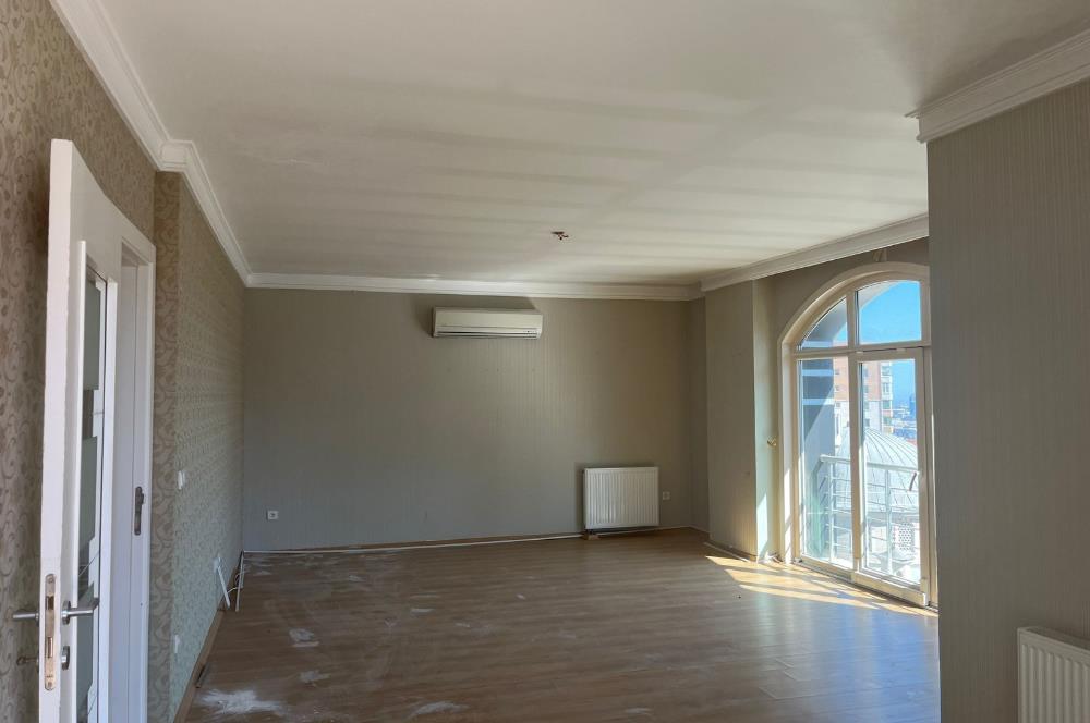 BEYLİKDÜZÜ - ESENYURTTA E-5 YANI SATILIK 4+2 DUBLEKS DAİRE