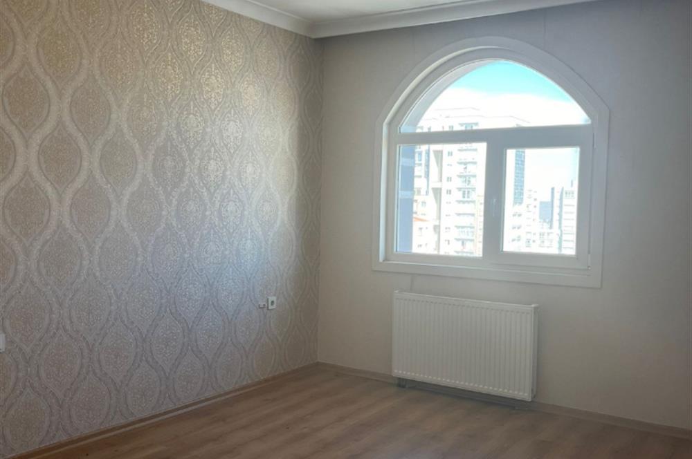 BEYLİKDÜZÜ - ESENYURTTA E-5 YANI SATILIK 4+2 DUBLEKS DAİRE