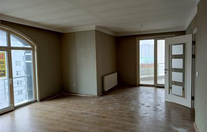 BEYLİKDÜZÜ - ESENYURTTA E-5 YANI SATILIK 4+2 DUBLEKS DAİRE