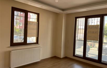 ÇEKMEKÖY'DE GENÇ BİNADA TEMİZ 1+1 DAİRE