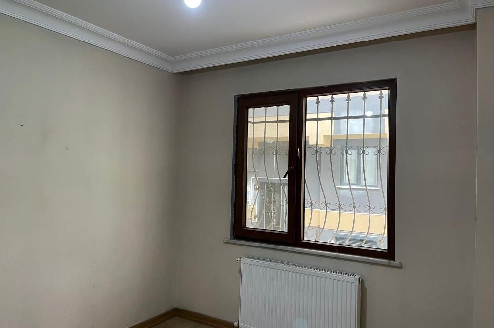 ÇEKMEKÖY'DE GENÇ BİNADA TEMİZ 1+1 DAİRE