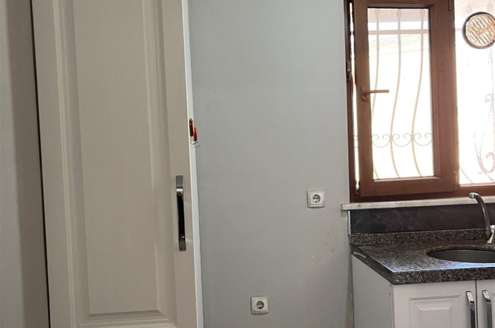 ÇEKMEKÖY'DE GENÇ BİNADA TEMİZ 1+1 DAİRE
