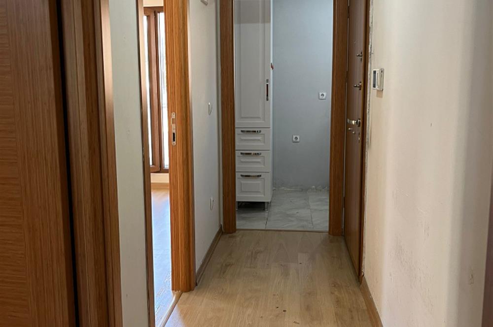 ÇEKMEKÖY'DE GENÇ BİNADA TEMİZ 1+1 DAİRE