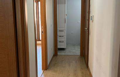 ÇEKMEKÖY'DE GENÇ BİNADA TEMİZ 1+1 DAİRE