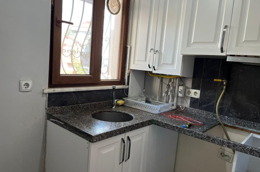 ÇEKMEKÖY'DE GENÇ BİNADA TEMİZ 1+1 DAİRE