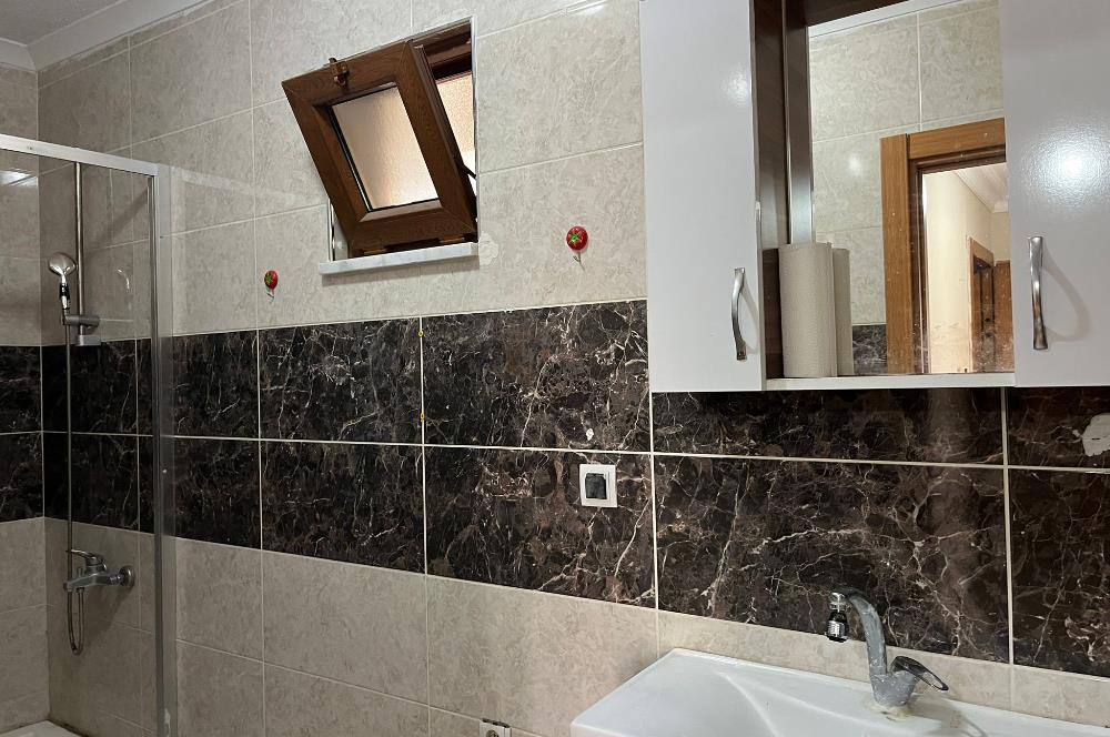 ÇEKMEKÖY'DE GENÇ BİNADA TEMİZ 1+1 DAİRE