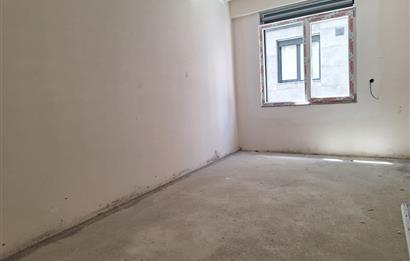 KOŞUYOLU LİFE'TA ÖN CEPHE KÖŞE DAİRE...