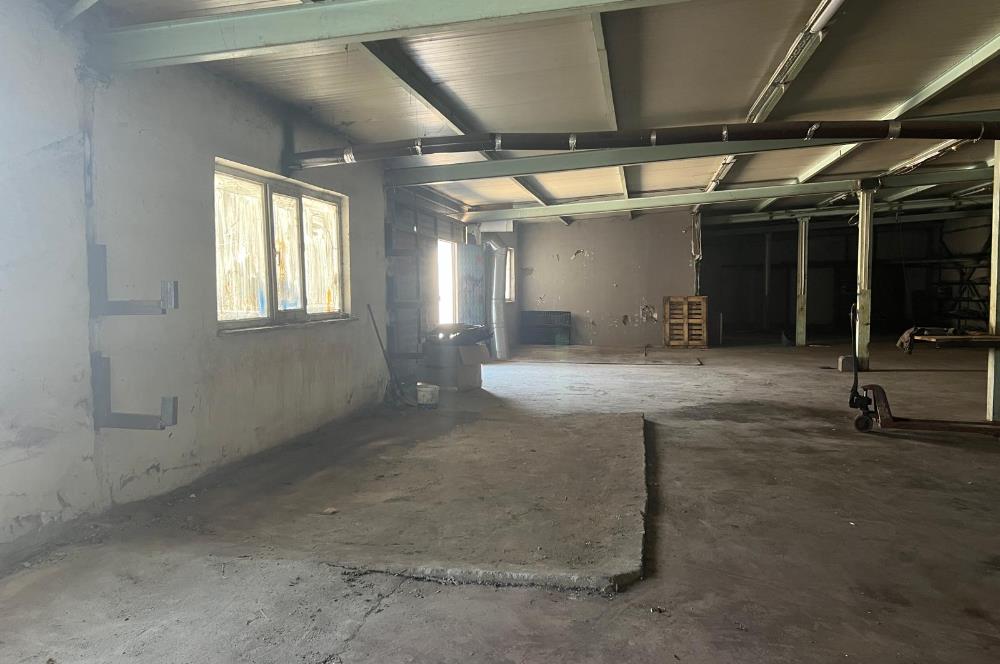HADIMKÖY ÖMERLİ'DE 520M2 BOŞ DEPO-İMALATHANE
