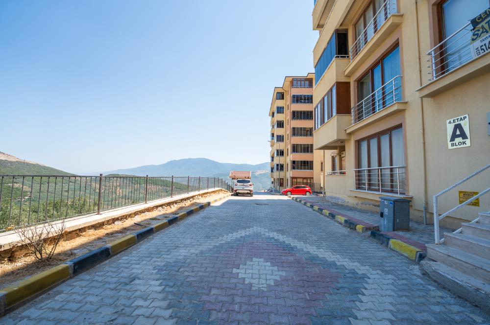 C21 Cius; Cihatlı TOKİ de Asansörlü Ara Kat 2+1 Satılık Daire