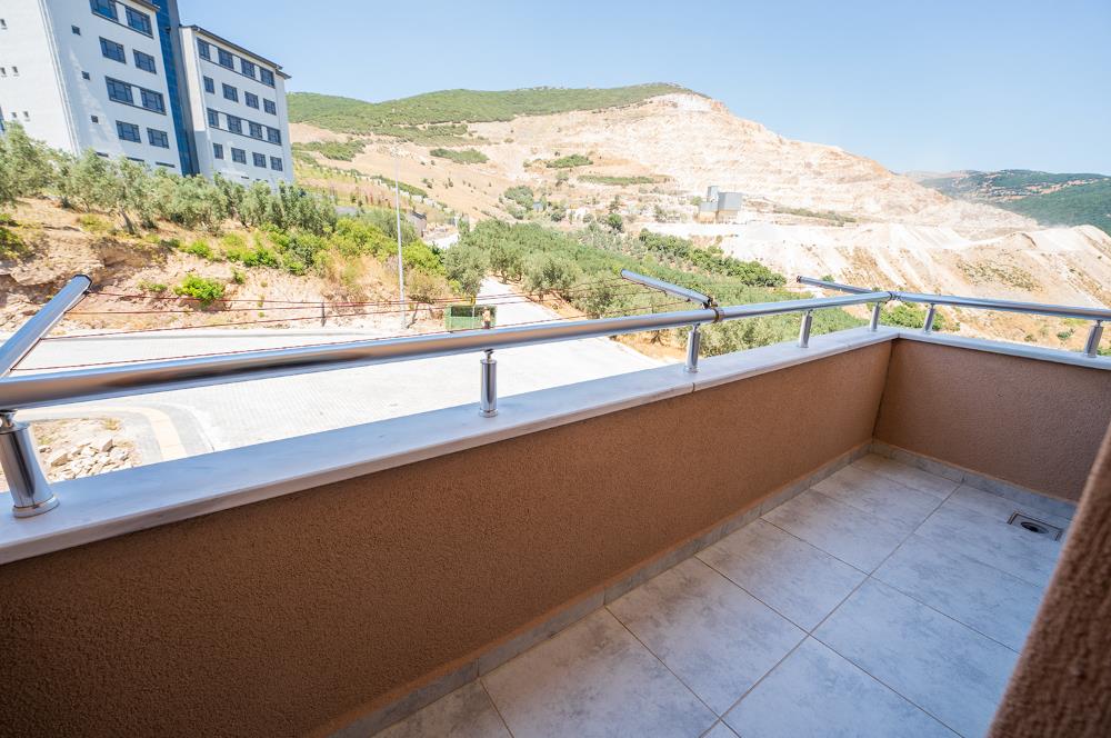 C21 Cius; Cihatlı TOKİ de Asansörlü Ara Kat 2+1 Satılık Daire