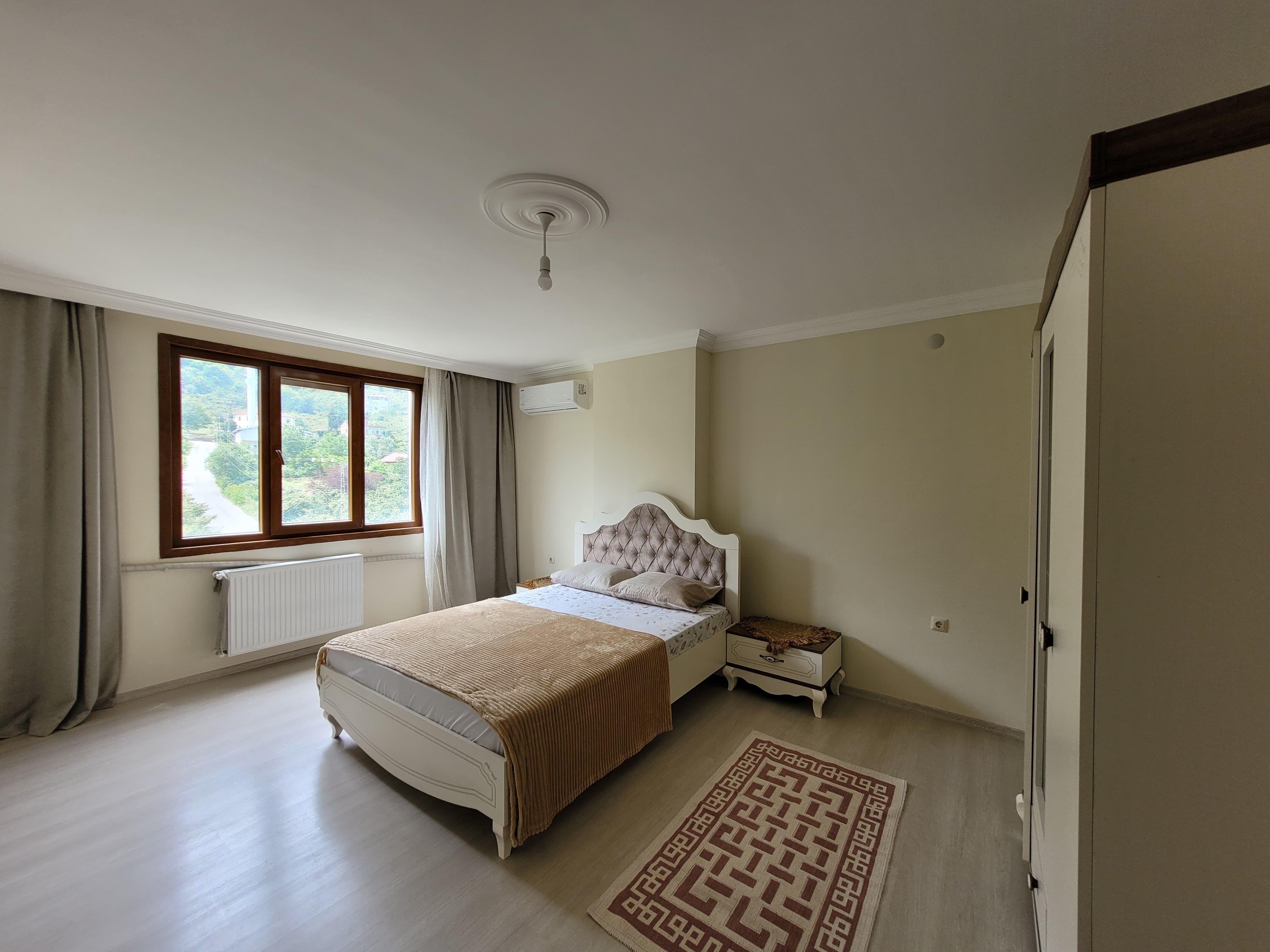 SİTE İÇERİSİNDE SIFIR EŞYALI DOĞA MANZARALI SATILIK DAİRE 