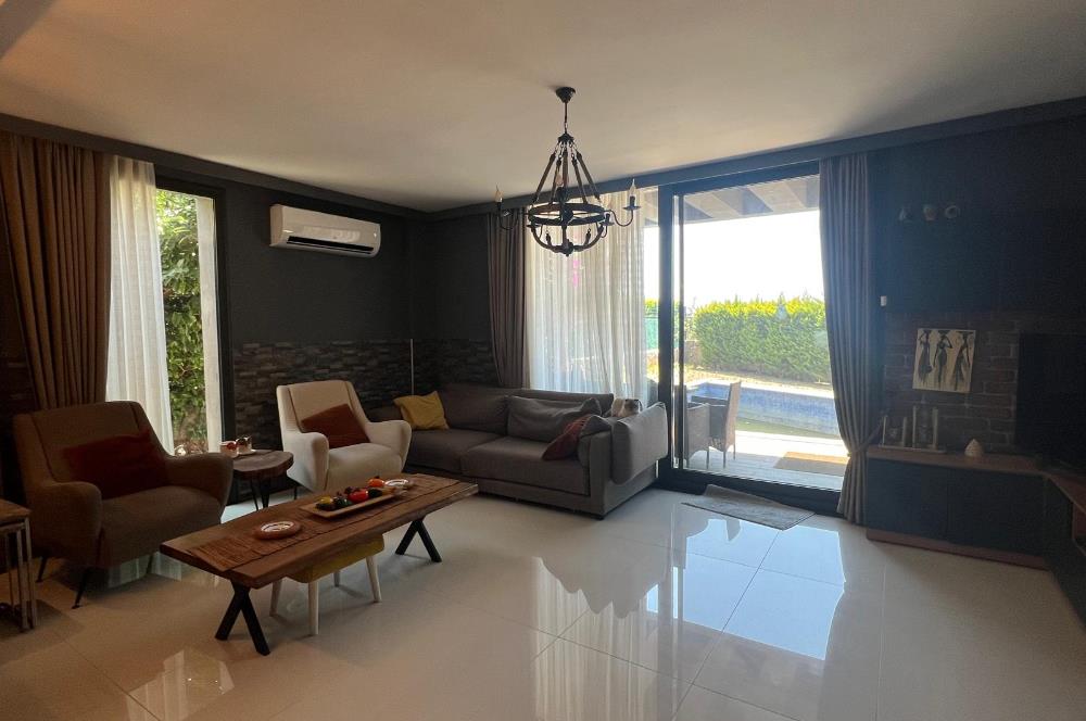 Bodrumda Müstakil Havuzlu Satılık Villa