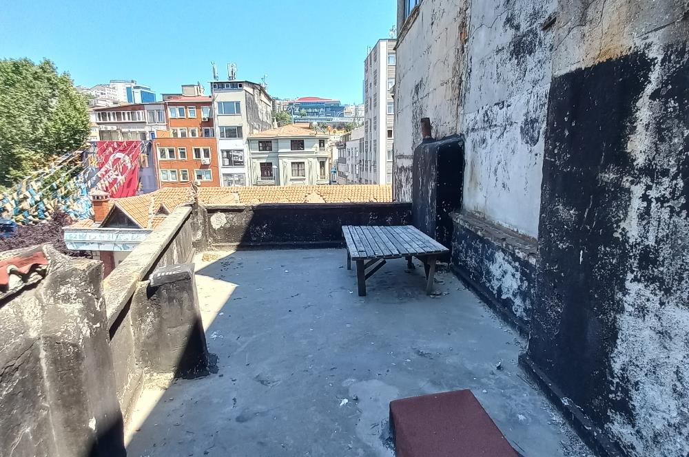 AİRBNB'YE UYGUN ŞİŞHANE METROYA 10 DK MESAFEDE KİRALIK BİNA