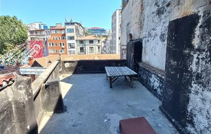 AİRBNB'YE UYGUN ŞİŞHANE METROYA 10 DK MESAFEDE KİRALIK BİNA