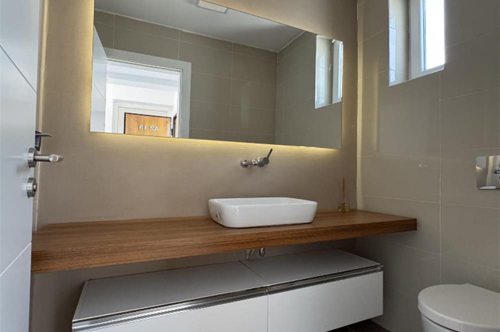 Yalova’nın en prestijli projelerinden biri olan Oasis Villaları’nda doğayla iç içe, modern ve ferah bir yaşam sizi bekliyor!
