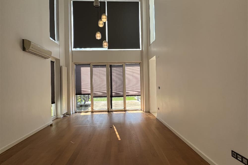 Yalova’nın en prestijli projelerinden biri olan Oasis Villaları’nda doğayla iç içe, modern ve ferah bir yaşam sizi bekliyor!