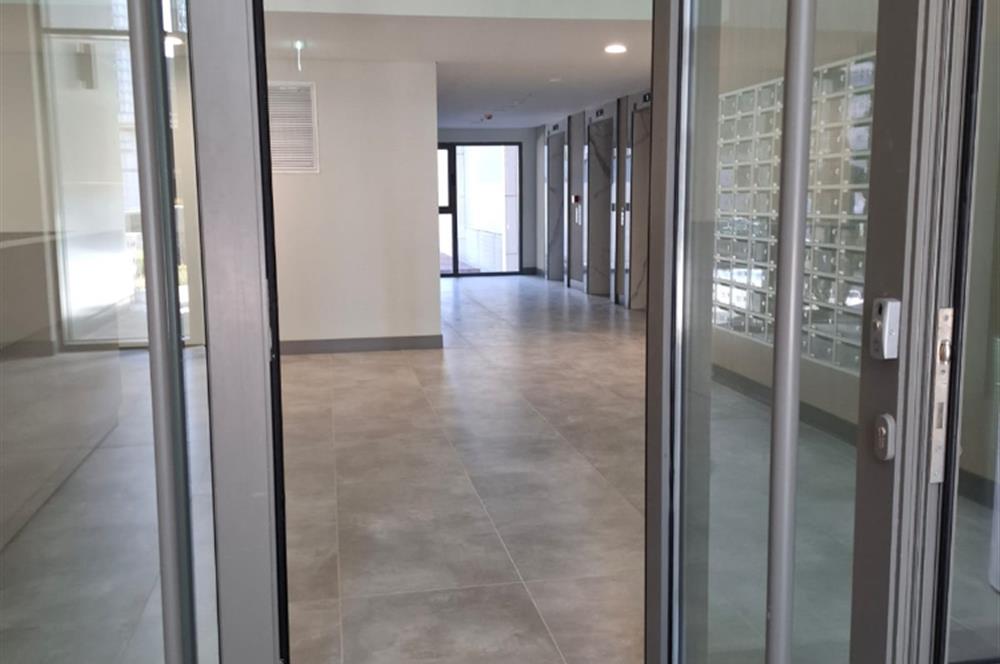 Fikirtepe'de Emkak Konut GYO 7. Etap'ta Kiralık 2+1 Yeni Daire