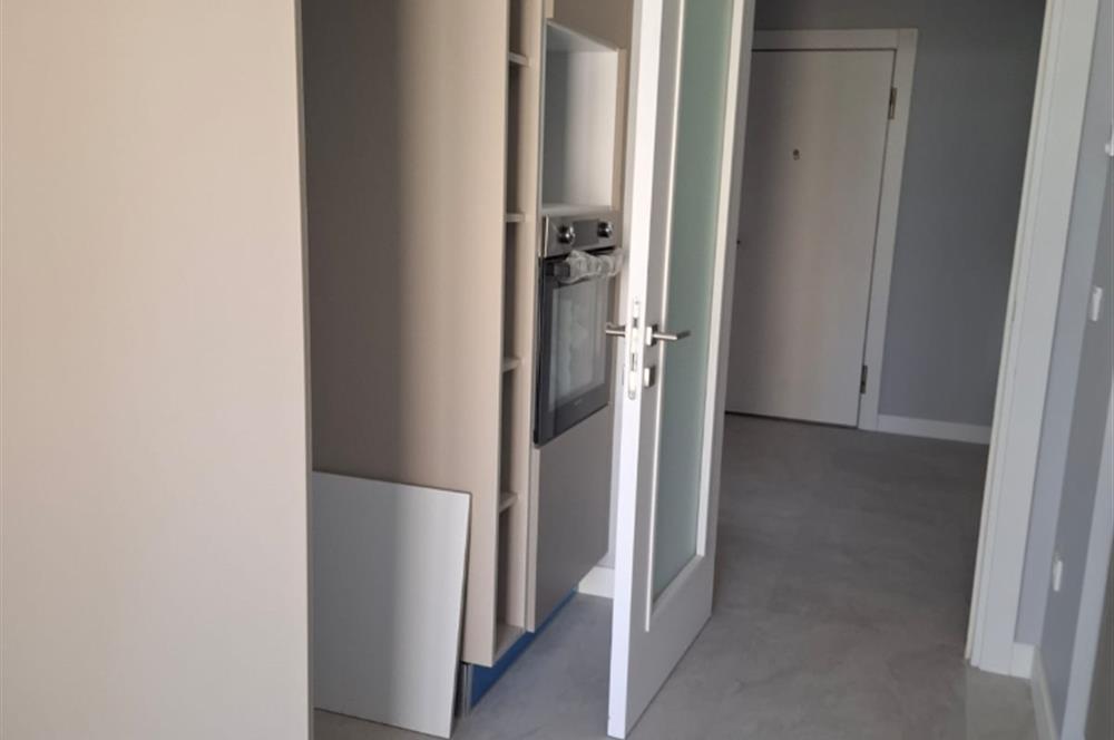 Fikirtepe'de Emkak Konut GYO 7. Etap'ta Kiralık 2+1 Yeni Daire