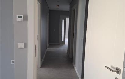 Fikirtepe'de Emkak Konut GYO 7. Etap'ta Kiralık 2+1 Yeni Daire