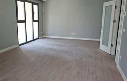 Fikirtepe'de Emkak Konut GYO 7. Etap'ta Kiralık 2+1 Yeni Daire