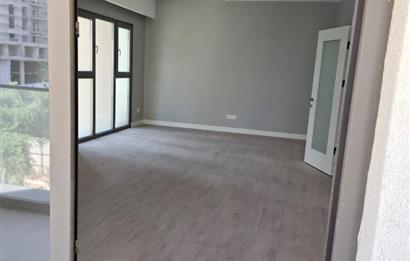 Fikirtepe'de Emkak Konut GYO 7. Etap'ta Kiralık 2+1 Yeni Daire