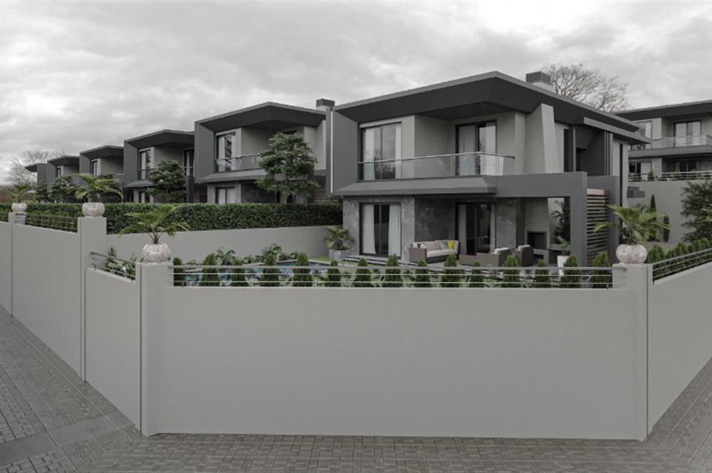 Saruhanda satılık yüzme havuzlu villa