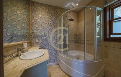 Kemerburgaz Çeşmeler Vadisi Satılık 5+2 Villa 