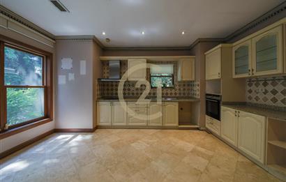 Kemerburgaz Çeşmeler Vadisi Satılık 5+2 Villa 