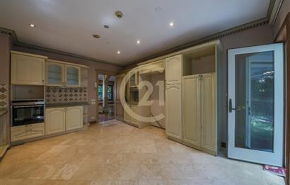 Kemerburgaz Çeşmeler Vadisi Satılık 5+2 Villa 