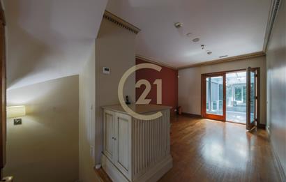 Kemerburgaz Çeşmeler Vadisi Satılık 5+2 Villa 