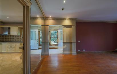 Kemerburgaz Çeşmeler Vadisi Satılık 5+2 Villa 