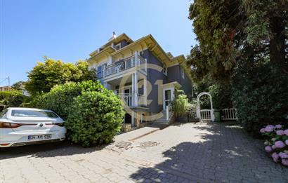 Kemerburgaz Çeşmeler Vadisi Satılık 5+2 Villa 